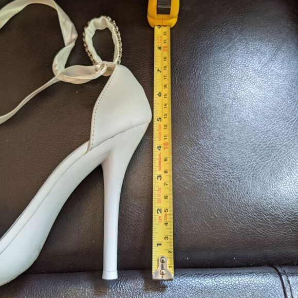 NEW Delicious Rhinestone Ankle Tie Stiletto Heels - Picture 7 of 14